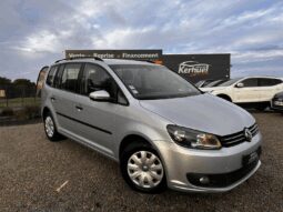 VOLKSWAGEN TOURAN "À MARCHAND"